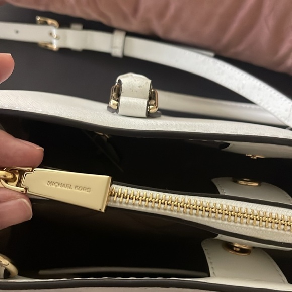 Michael Kors Bag - Picture 8 of 12